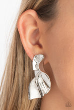 Load image into Gallery viewer, Metal-Physical Mood - Silver earring
