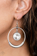 Load image into Gallery viewer, Urban Echo - White earring
