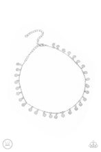 Load image into Gallery viewer, Paparazzi Champagne Catwalk - Silver necklace
