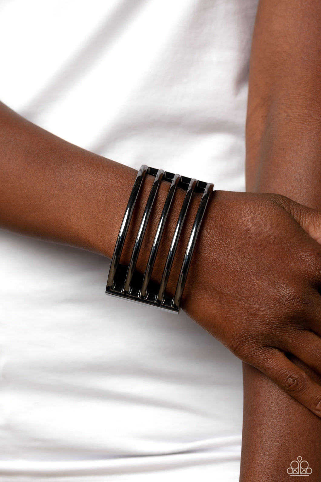 Paparazzi Wayward Warrior - Black bracelet