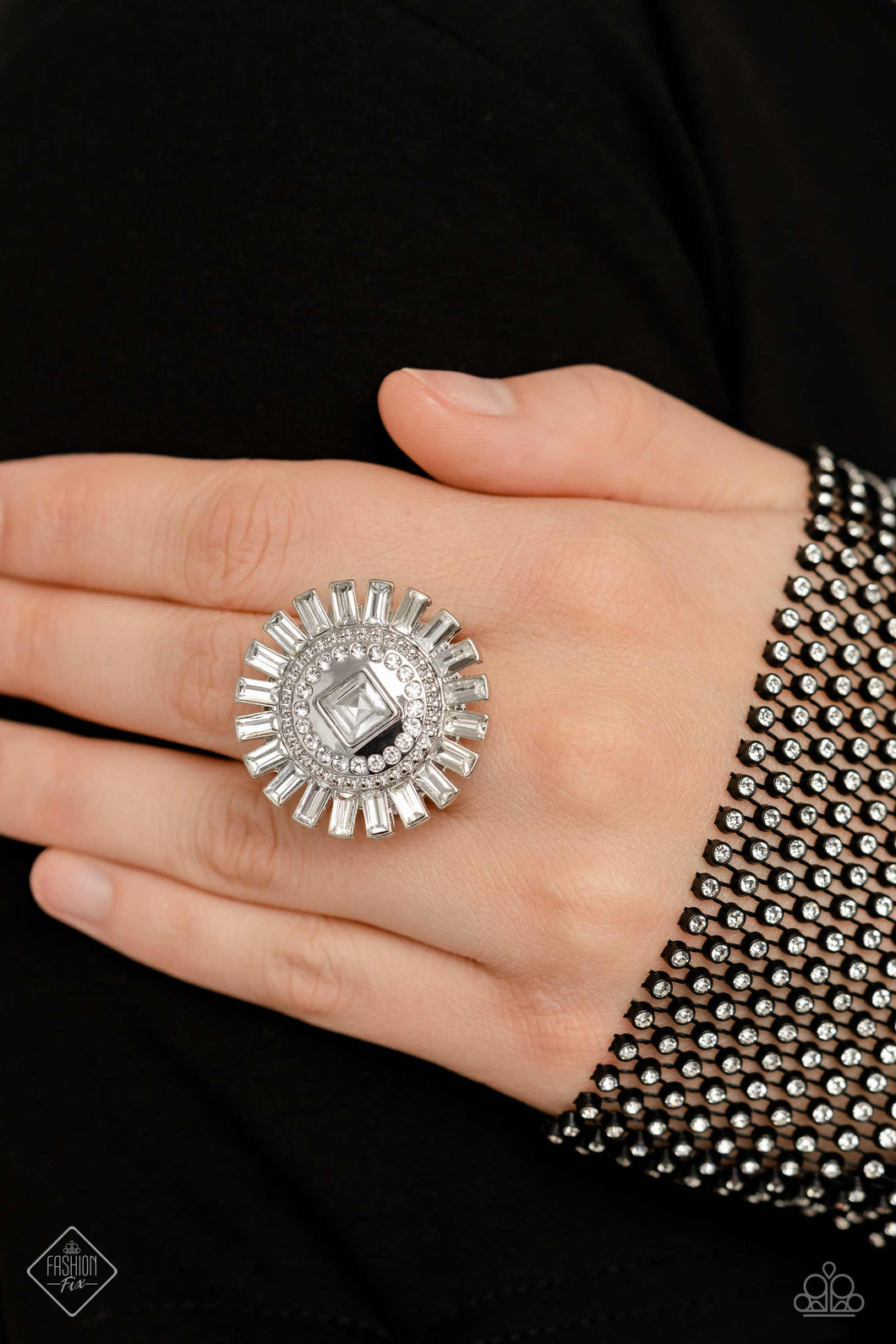 Paparazzi Shimmery Sprinkle - White ring