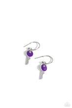 Load image into Gallery viewer, Paparazzi Key Performance - Purple earring
